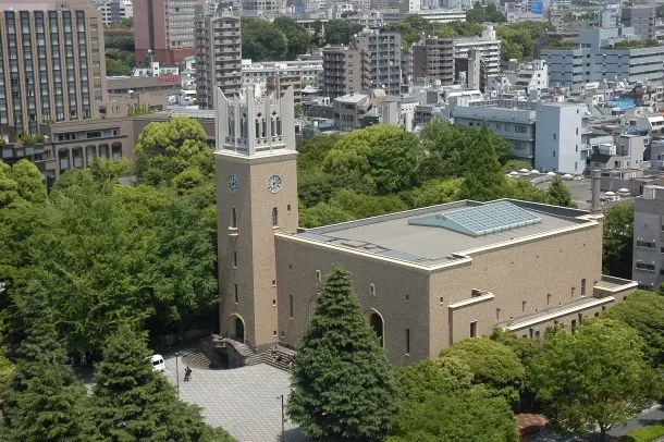 早稻田大学